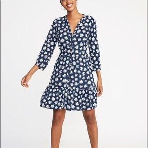 Old Navy Daisy Print Dress